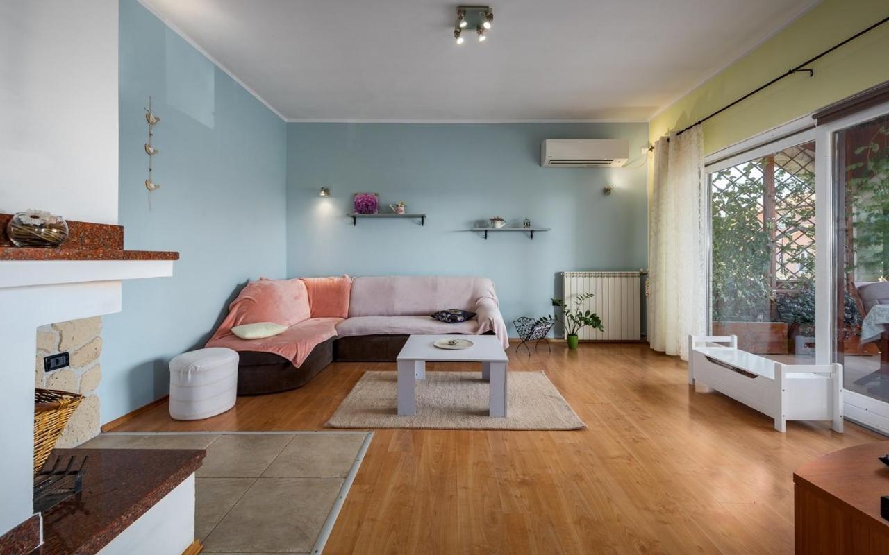 Iva House With Apartment Умаг Экстерьер фото