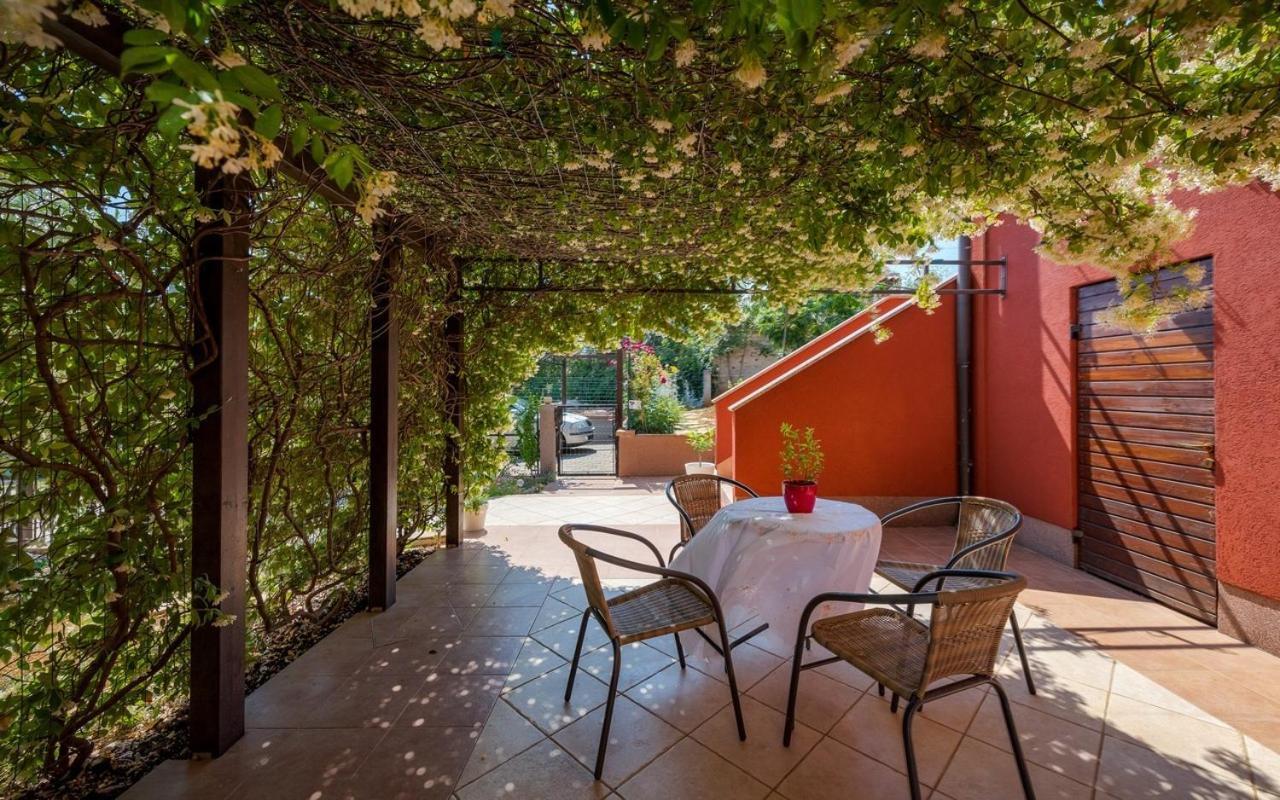 Iva House With Apartment Умаг Экстерьер фото