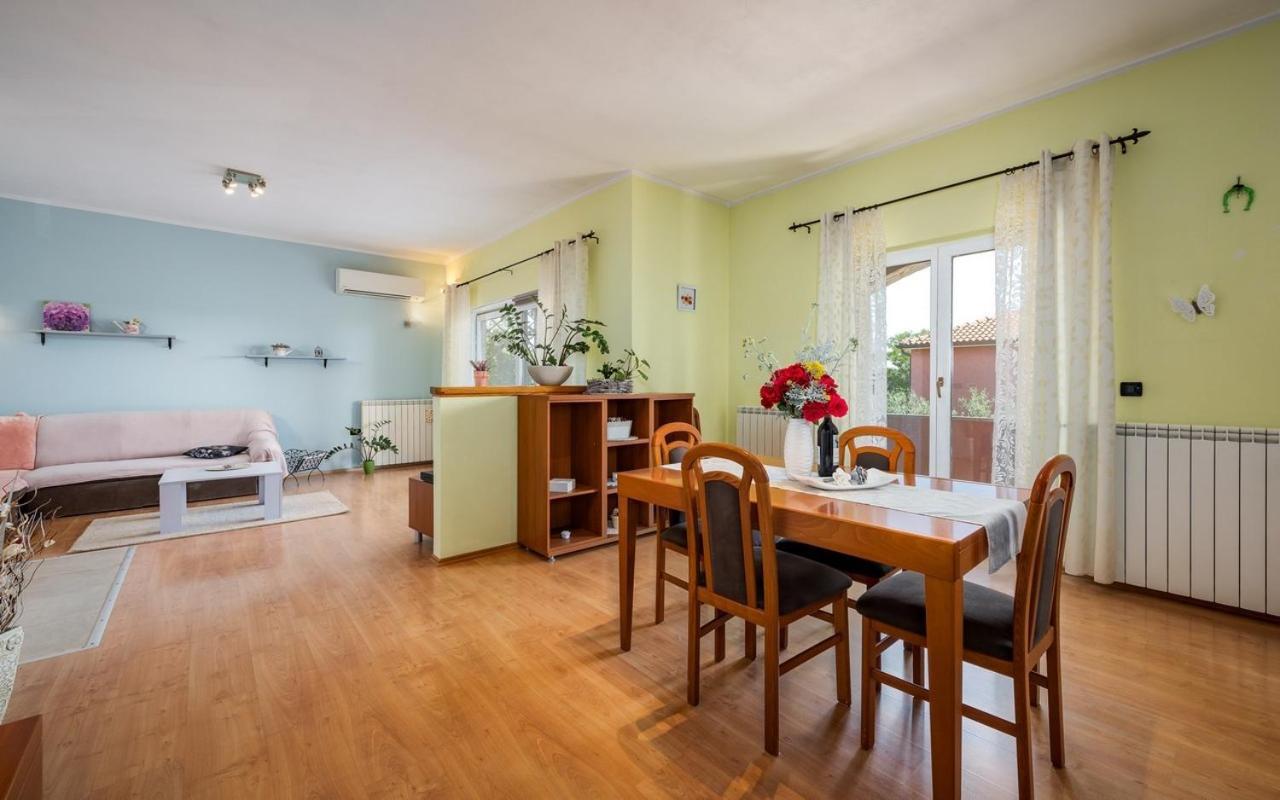 Iva House With Apartment Умаг Экстерьер фото