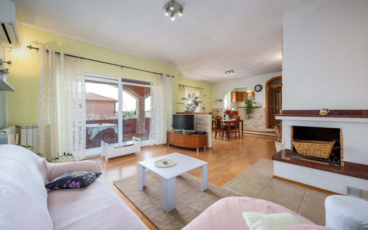 Iva House With Apartment Умаг Экстерьер фото